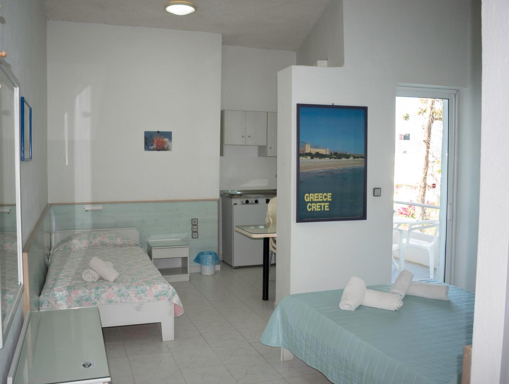 Stefanie Studios Agia Marina 外观 照片