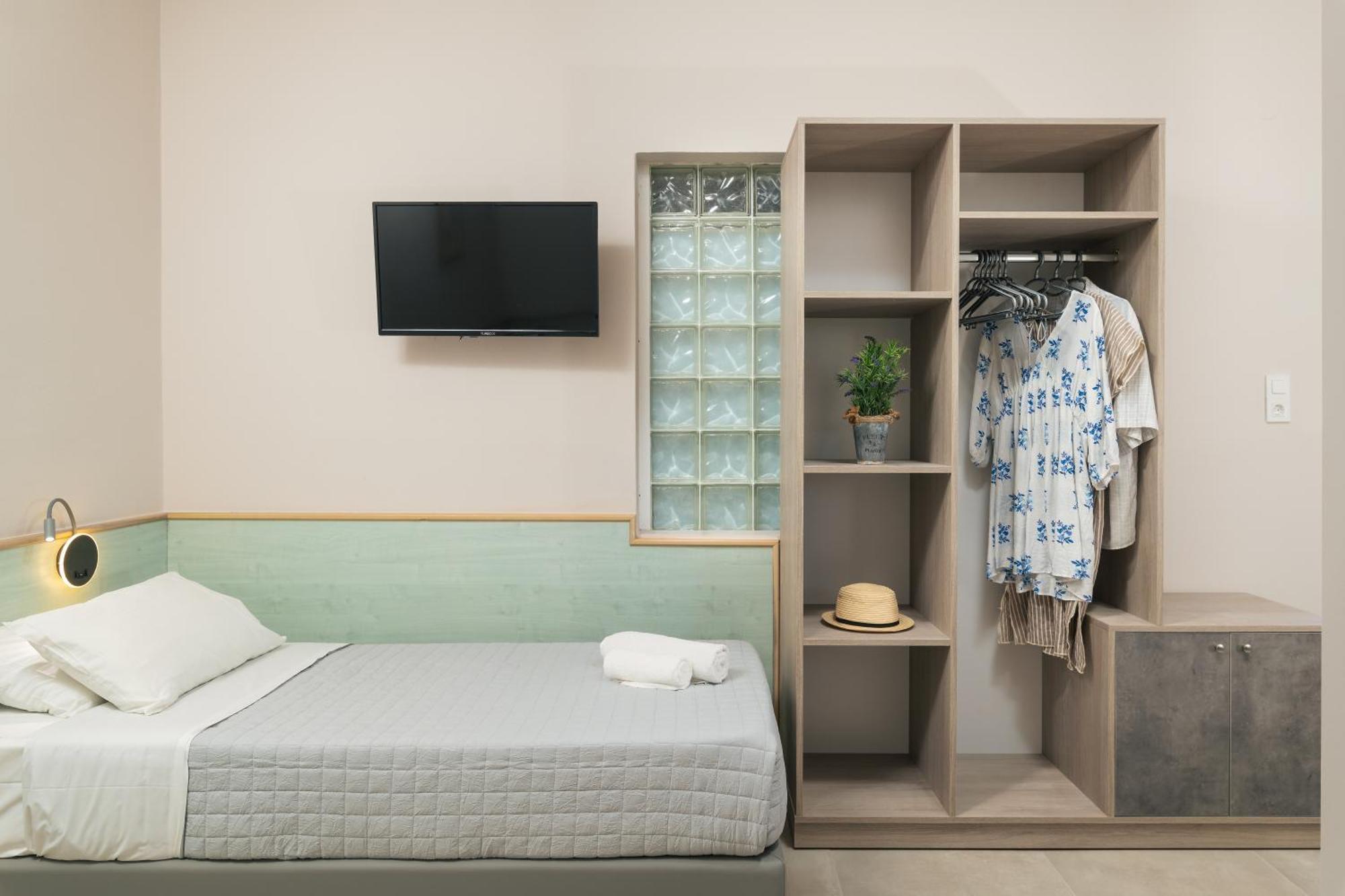 Stefanie Studios Agia Marina 外观 照片